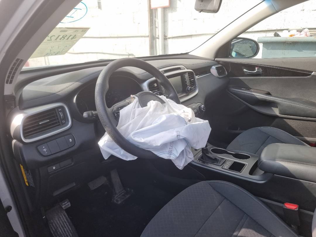 2018 KIA SORENTO — 118579 Miles — Lot 21457485 — Souq - Marhaba Auctions Used Cars - Image 6