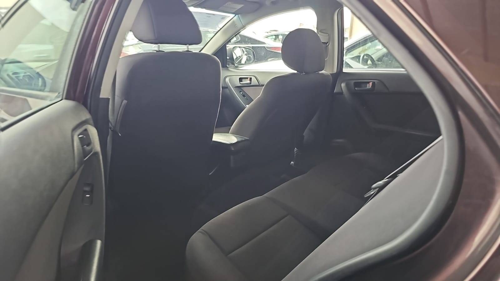 2011 KIA FORTE — 286570 KM — Lot 40013484 — Souq - Marhaba Auctions Used Cars - Image 4