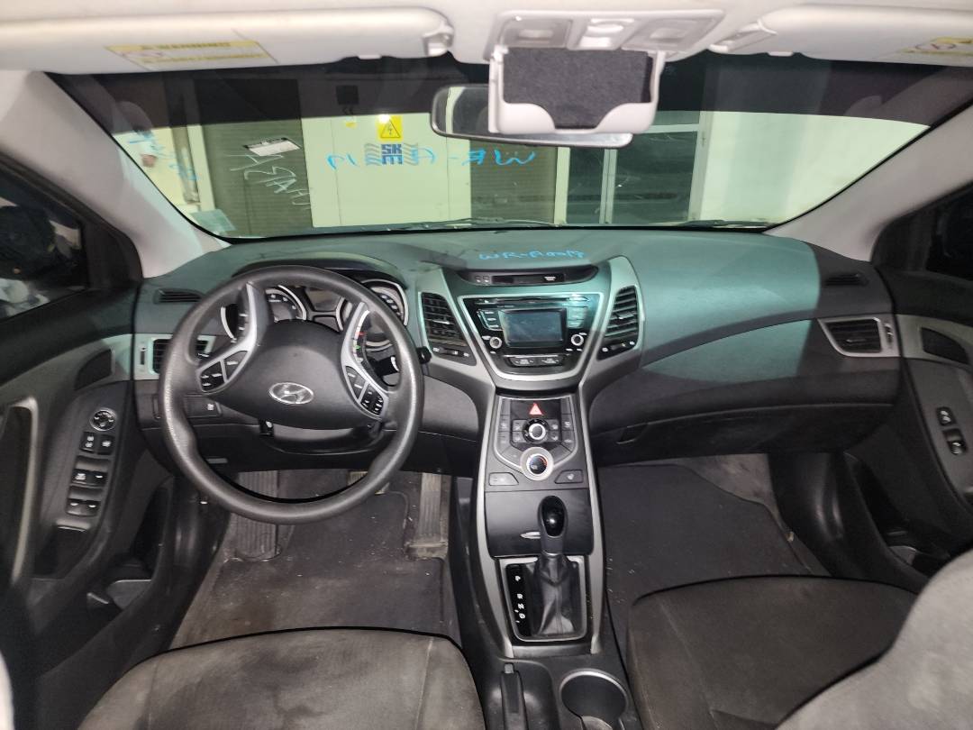 2016 HYUNDAI ELANTRA — 219109 KM — Lot 582291 — Souq - Marhaba Auctions Used Cars - Image 10