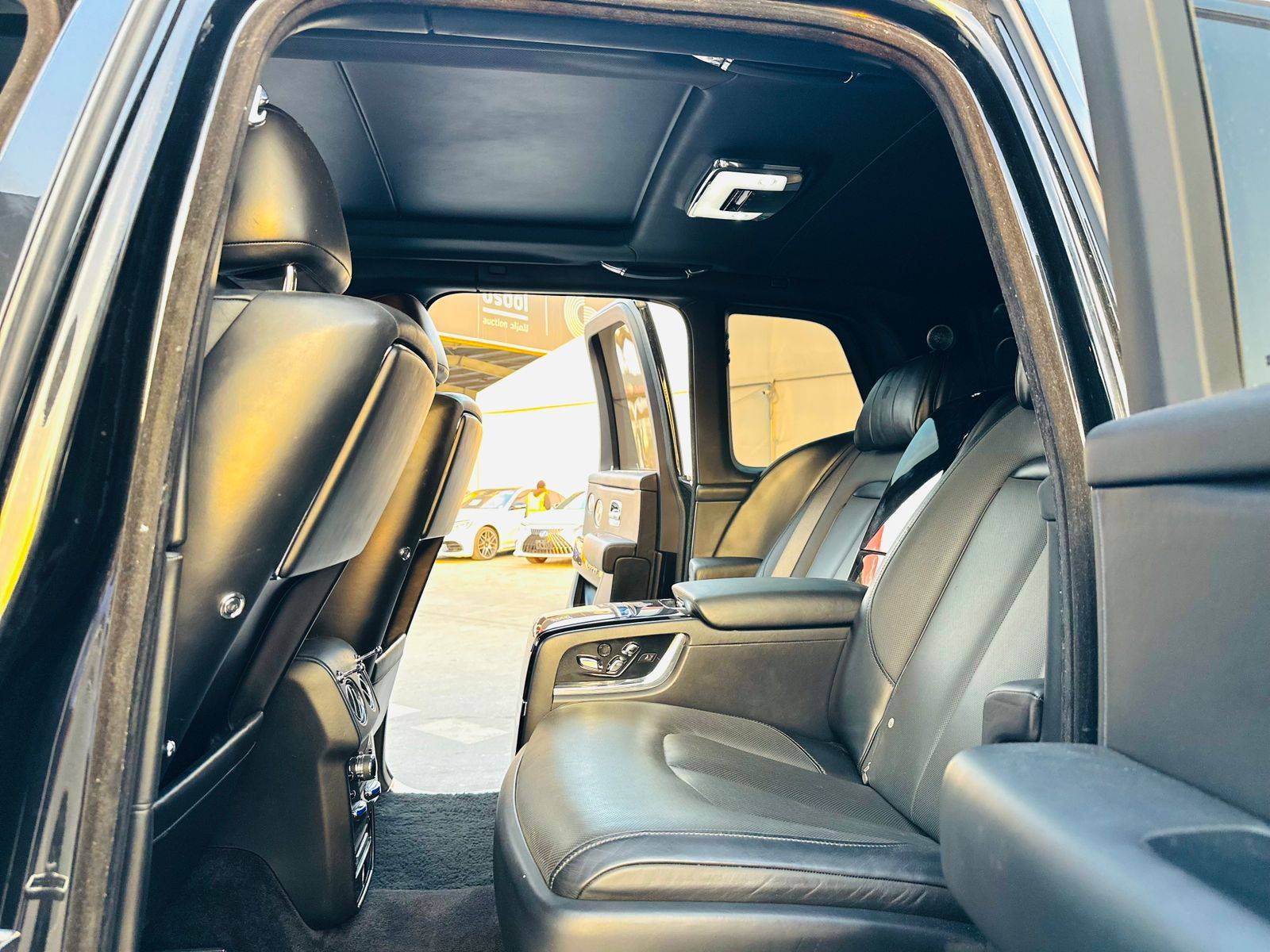 2019 ROLLS ROYCE CULLINAN — 24610 KM — Lot 14123 — Souq - Marhaba Auctions Used Cars - Image 8