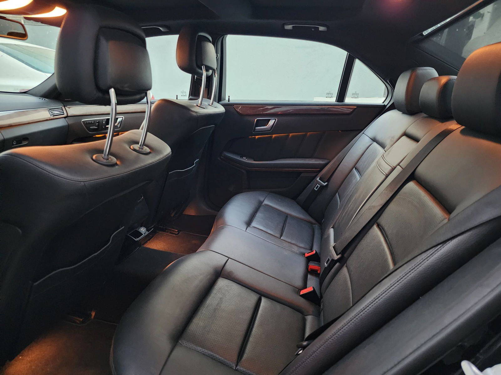 2012 MERCEDES BENZ E 350 — 148273 Miles — Lot 68865 — Al Quoz - Marhaba Auctions Used Cars - Image 6
