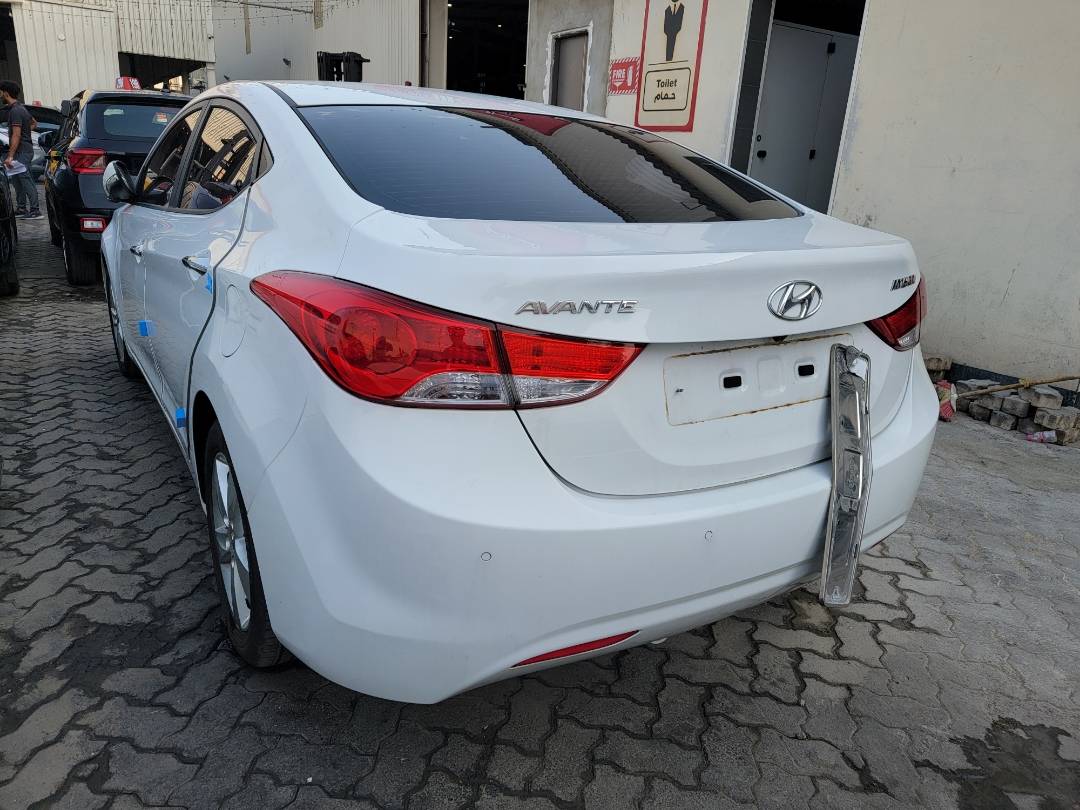 2011 HYUNDAI AVANTE — 150000 KM — Lot BBU104246 — Main - Marhaba Auctions Used Cars - Image 4