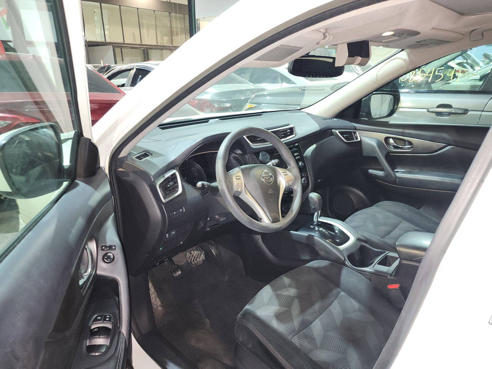 2015 NISSAN ROGUE — 199701 Miles — Lot 24526 — Souq - Marhaba Auctions Used Cars - Image 9