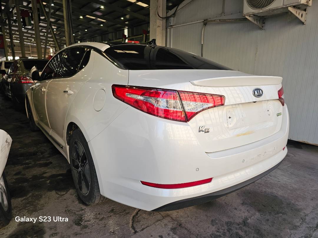 2013 KIA K5 — 227832 KM — Lot 20359 — Ind. 12 - Marhaba Auctions Used Cars - Image 3