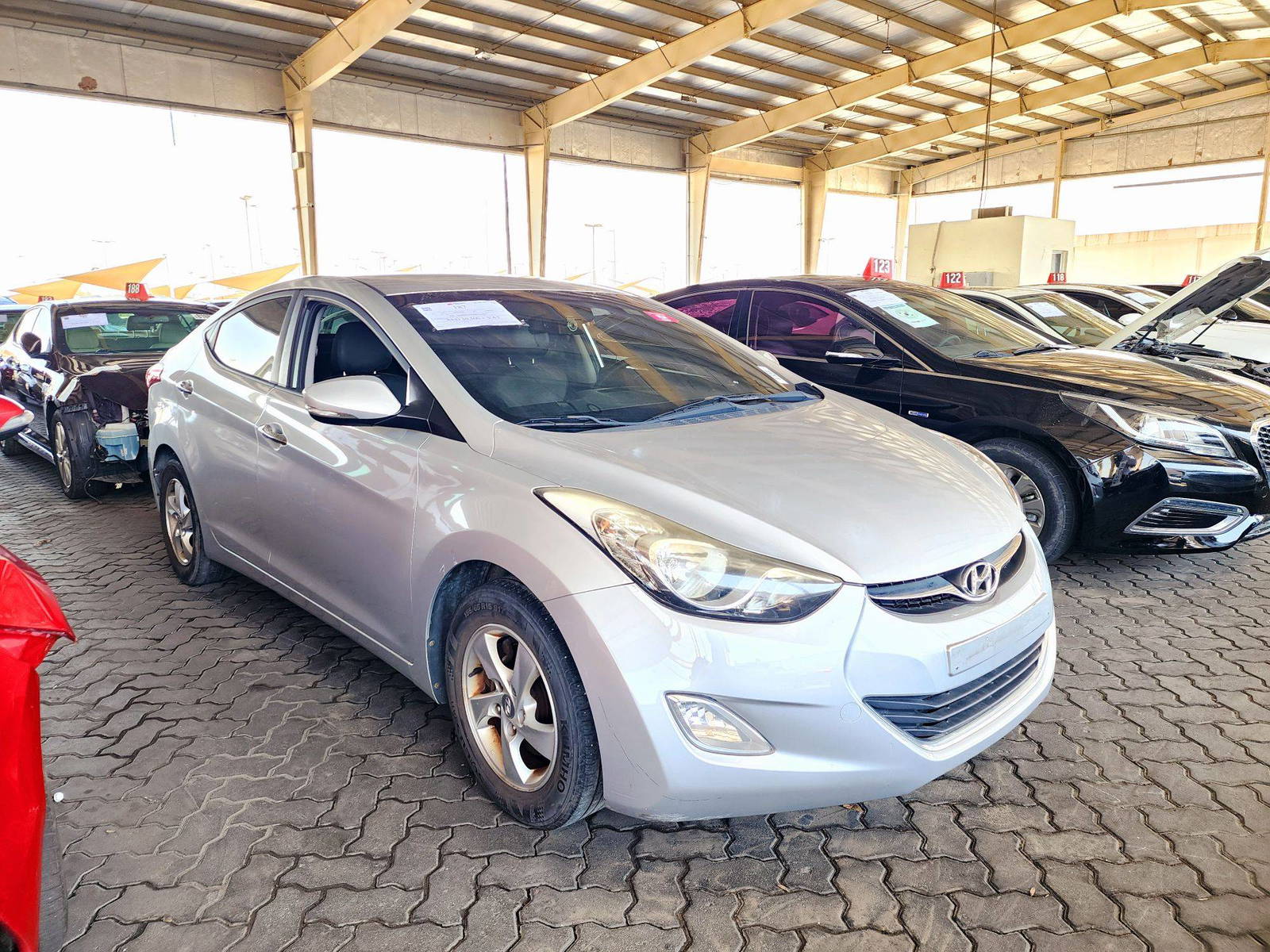 2011 HYUNDAI AVANTE — 154210 KM — Lot 116627 — Souq - Marhaba Auctions Used Cars - Image 4