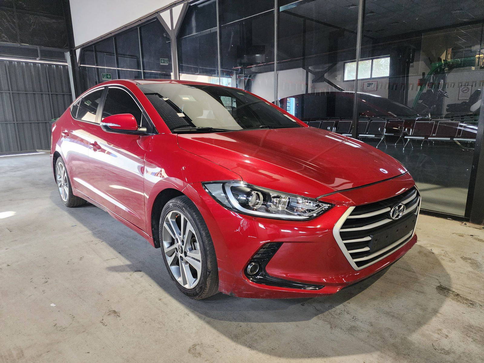 2018 HYUNDAI AVANTE — 175977 KM — Lot 09505 — Al Quoz - Marhaba Auctions Used Cars - Image 13