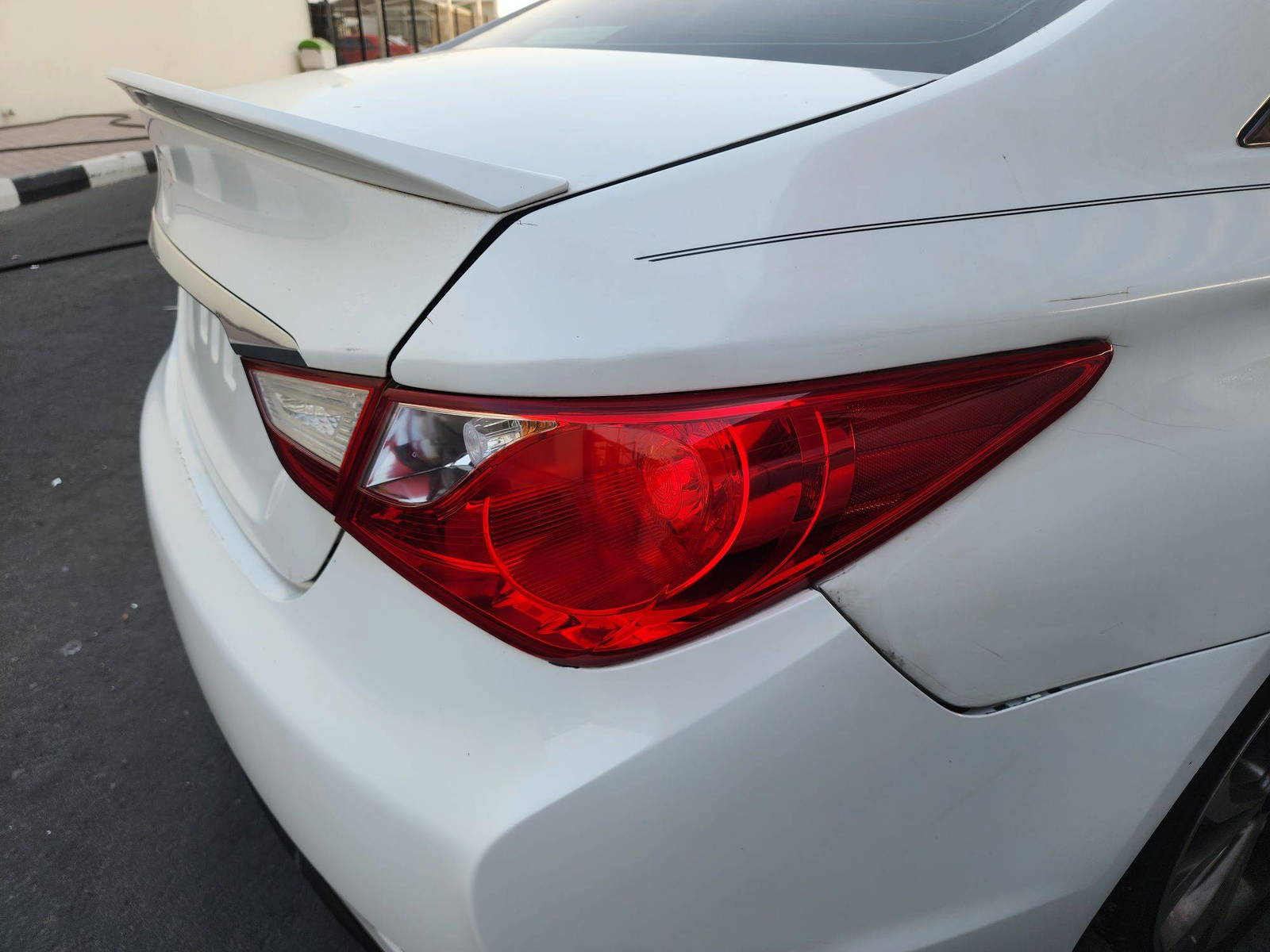2014 HYUNDAI SONATA — 252539 Miles — Lot 47074574 — Souq - Marhaba Auctions Used Cars - Image 6