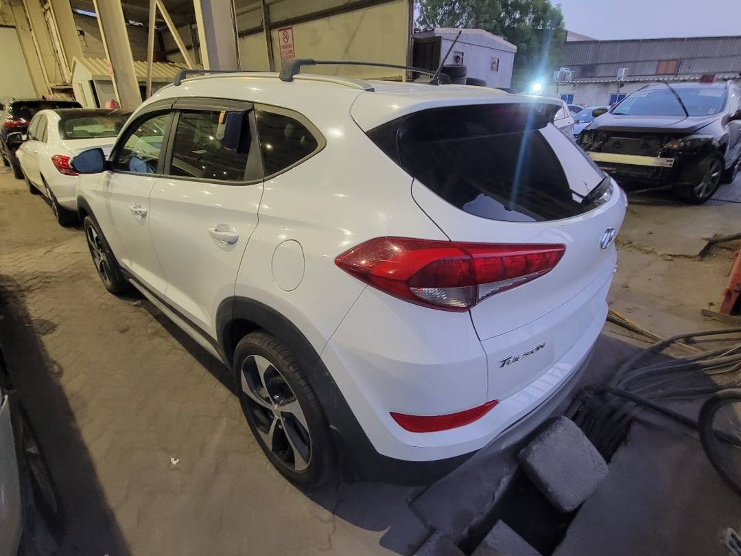 2017 HYUNDAI TUCSON — 111339 Miles — Lot 9HU550357 — Main - Marhaba Auctions Used Cars - Image 6
