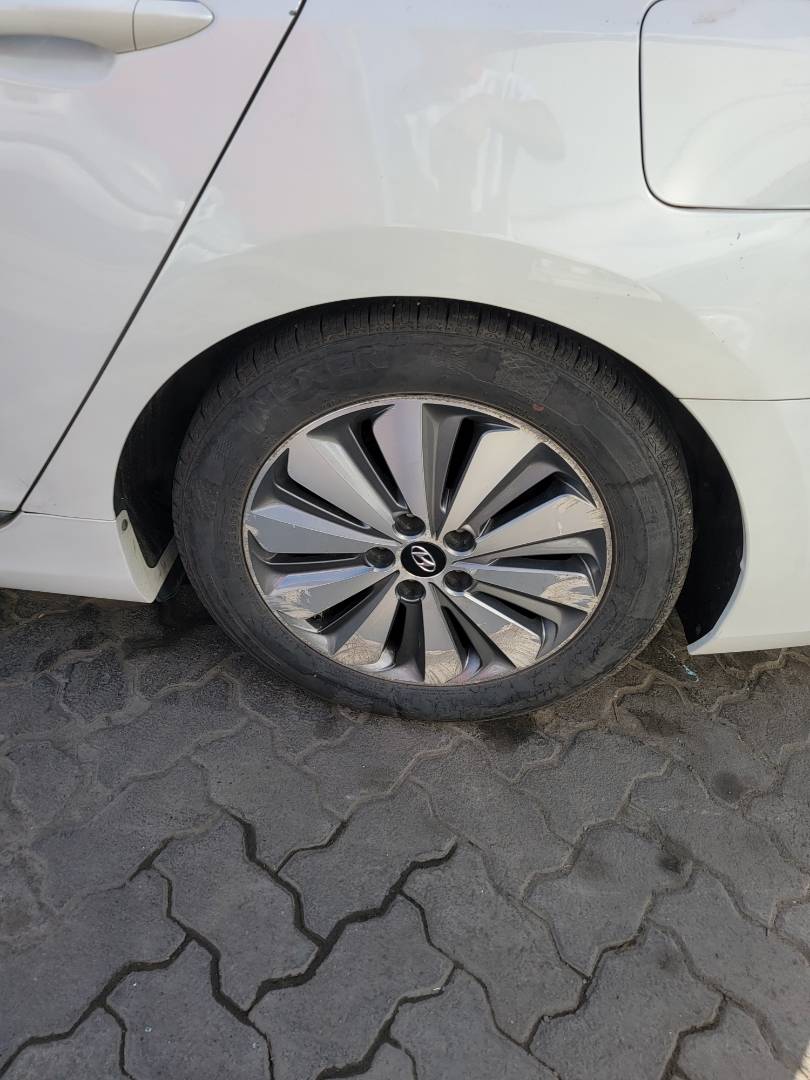 2014 HYUNDAI GRANDEUR — 306515 KM — Lot 000200 — Main - Marhaba Auctions Used Cars - Image 9