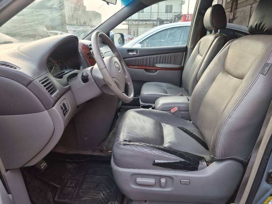 2005 TOYOTA SIENNA — 149601 Miles — Lot 124587 — Ind. 12 - Marhaba Auctions Used Cars - Image 6