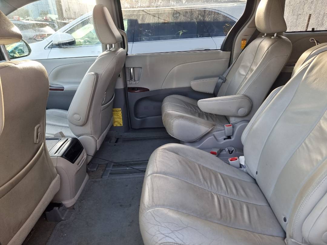 2014 TOYOTA SIENNA — 227163 Miles — Lot S514134 — Main - Marhaba Auctions Used Cars - Image 17