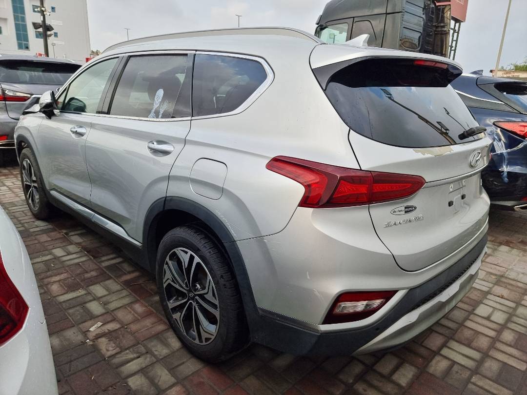 2019 HYUNDAI SANTA FE — 110023 Miles — Lot 215487 — Ind. 12 - Marhaba Auctions Used Cars - Image 4