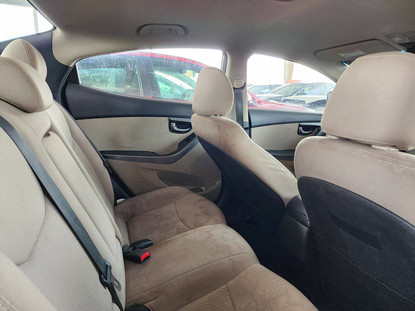 2016 HYUNDAI ELANTRA — 151443 Miles — Lot 42859924 — Souq - Marhaba Auctions Used Cars - Image 4