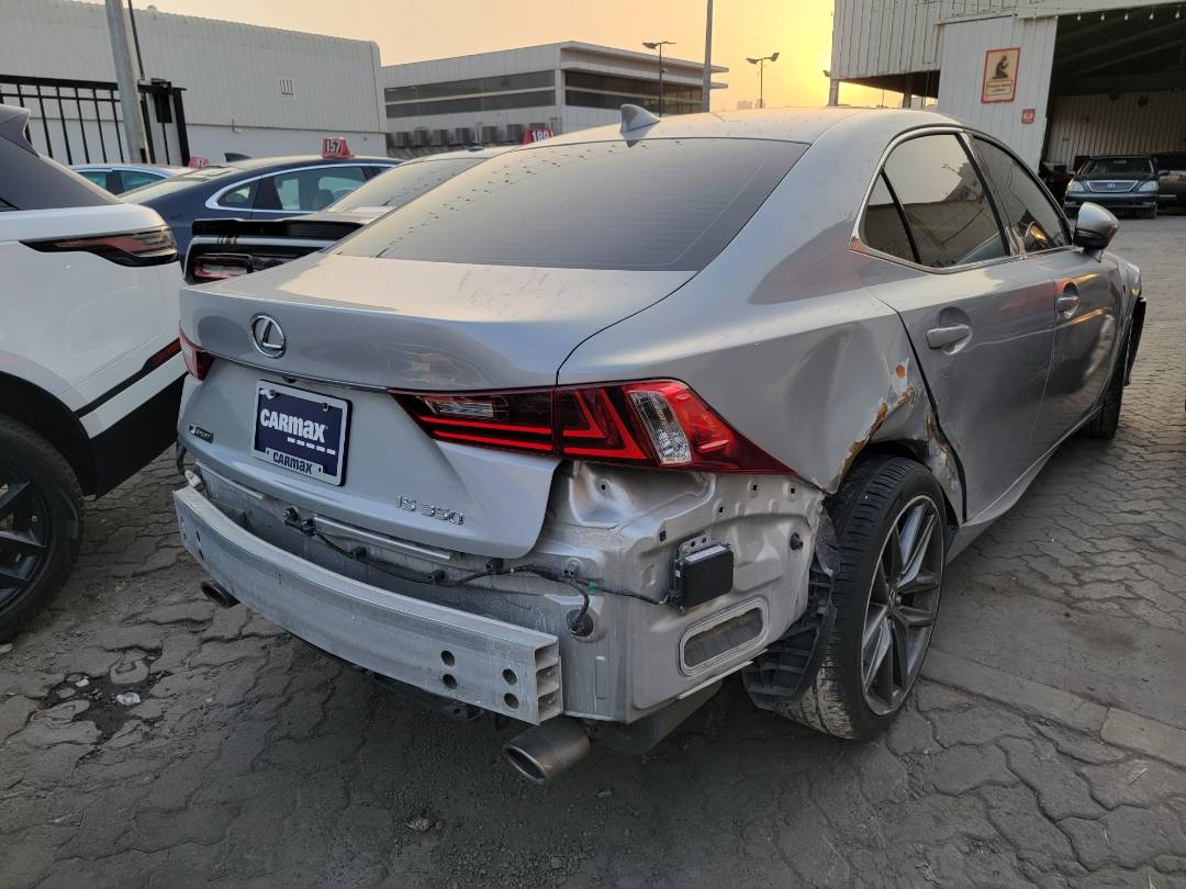 2016 LEXUS IS-350 — 117765 Miles — Lot G5027533 — Main - Marhaba Auctions Used Cars - Image 4