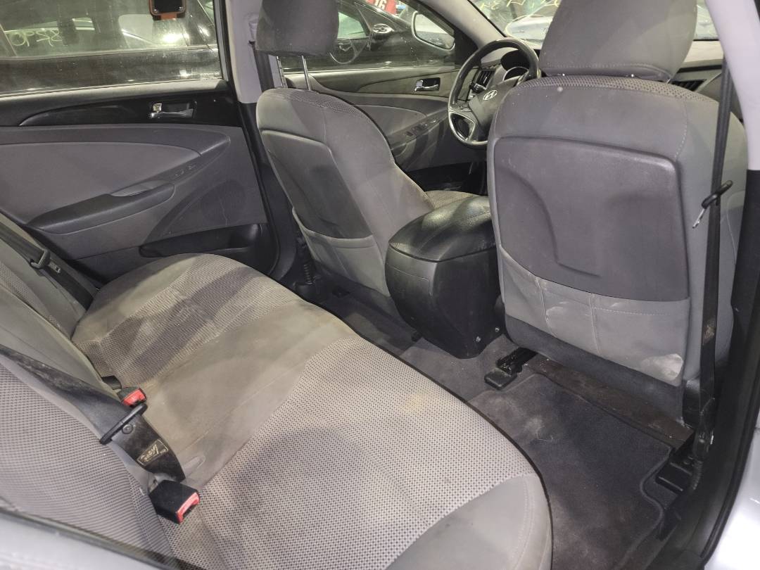 2011 HYUNDAI SONATA — 221343 Miles — Lot 69845573 - Marhaba Auctions Used Cars - Image 5