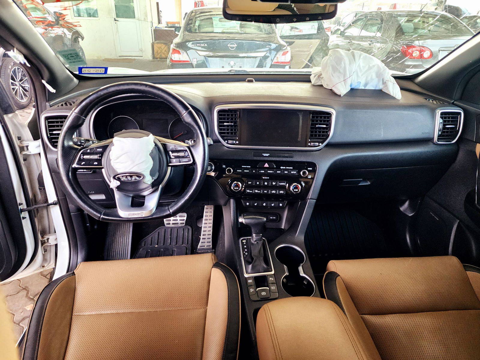 2020 KIA SPORTAGE — 86647 Miles — Lot 39815540 — Souq - Marhaba Auctions Used Cars - Image 7