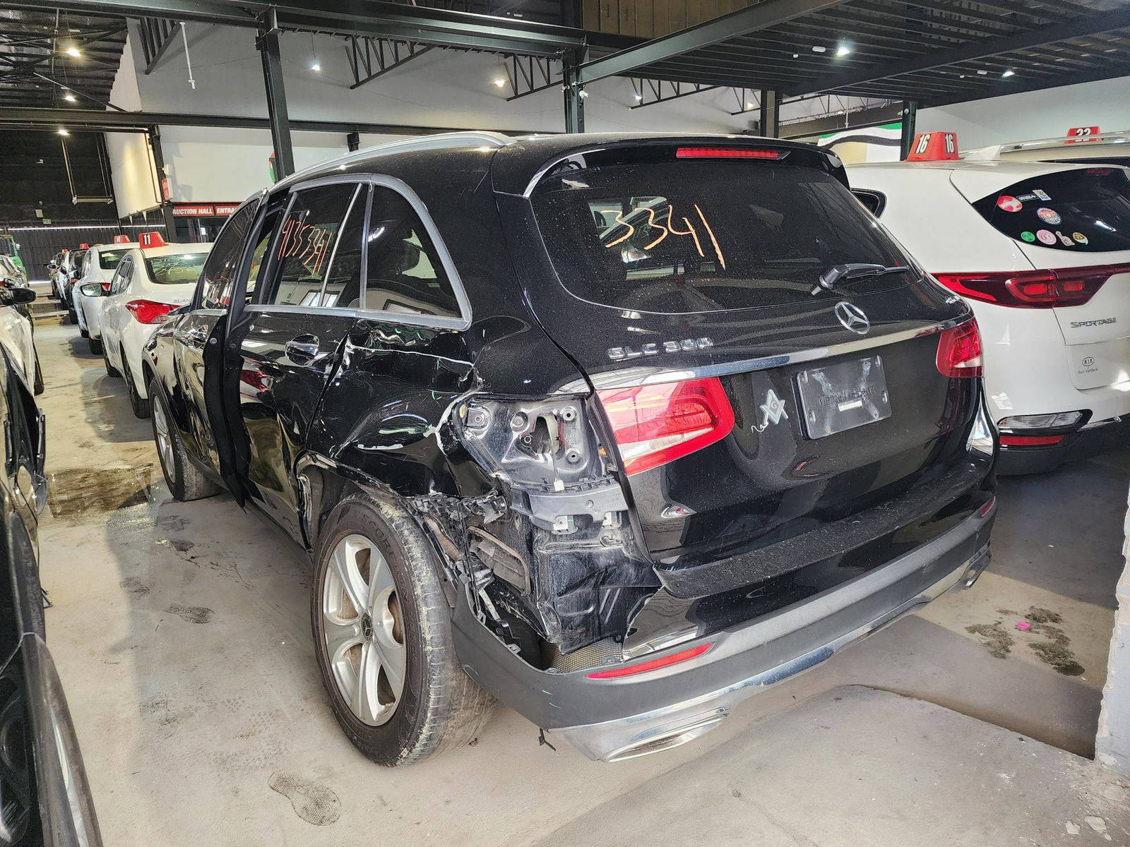 2018 MERCEDES BENZ GLC-300 — 101558 Miles — Lot 41353341 — Ind. 12 - Marhaba Auctions Used Cars - Image 5