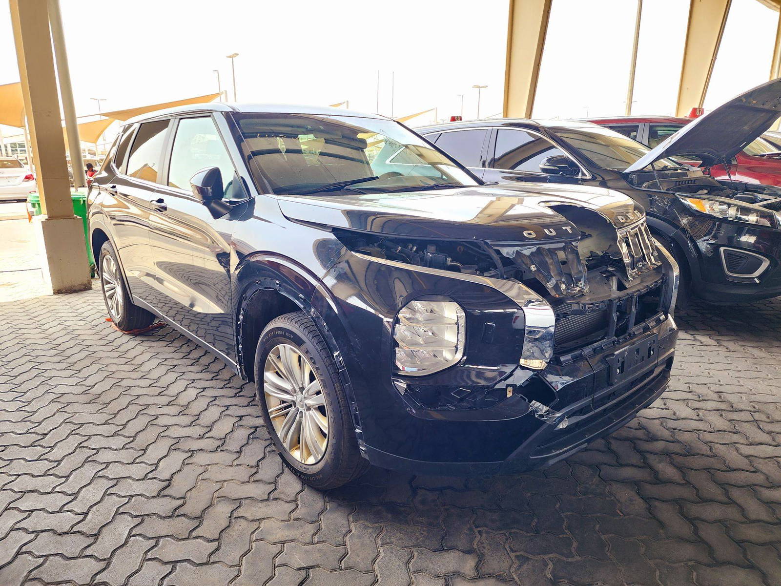 2022 MITSUBISHI OUTLANDER — 94858 Miles — Lot 41239469 — Souq - Marhaba Auctions Used Cars - Image 4