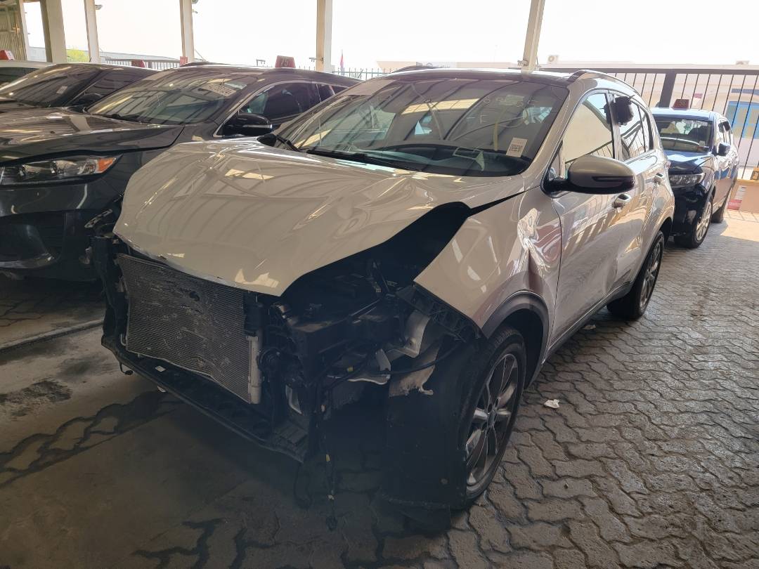 2021 KIA SPORTAGE — 47648 Miles — Lot 60035 — Souq - Marhaba Auctions Used Cars - Image 4