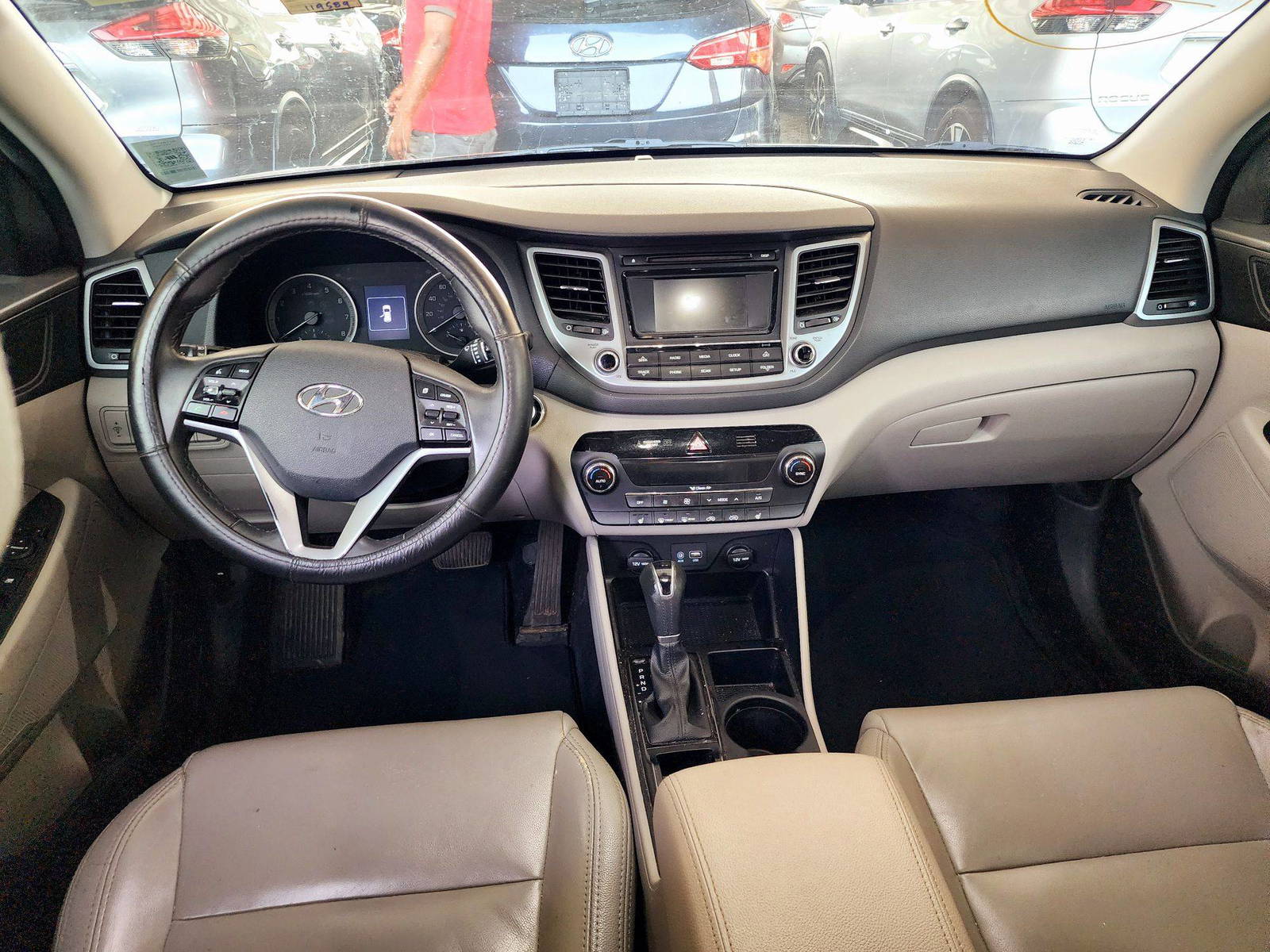 2017 HYUNDAI TUCSON — 119589 Miles — Lot XHU573758 — Souq - Marhaba Auctions Used Cars - Image 7
