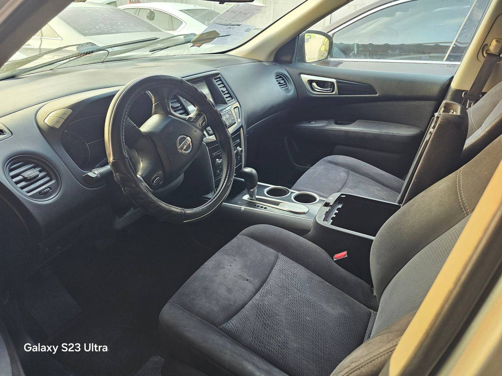 2013 NISSAN PATHFINDER — 210277 Miles — Lot C634001 — Main - Marhaba Auctions Used Cars - Image 8