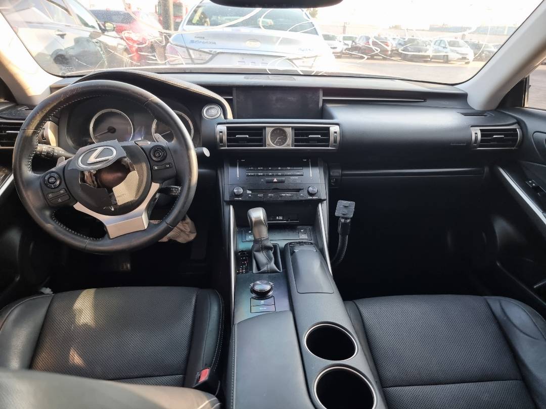 2014 LEXUS IS-350 — 143447 Miles — Lot 125478 — Ind. 12 - Marhaba Auctions Used Cars - Image 7