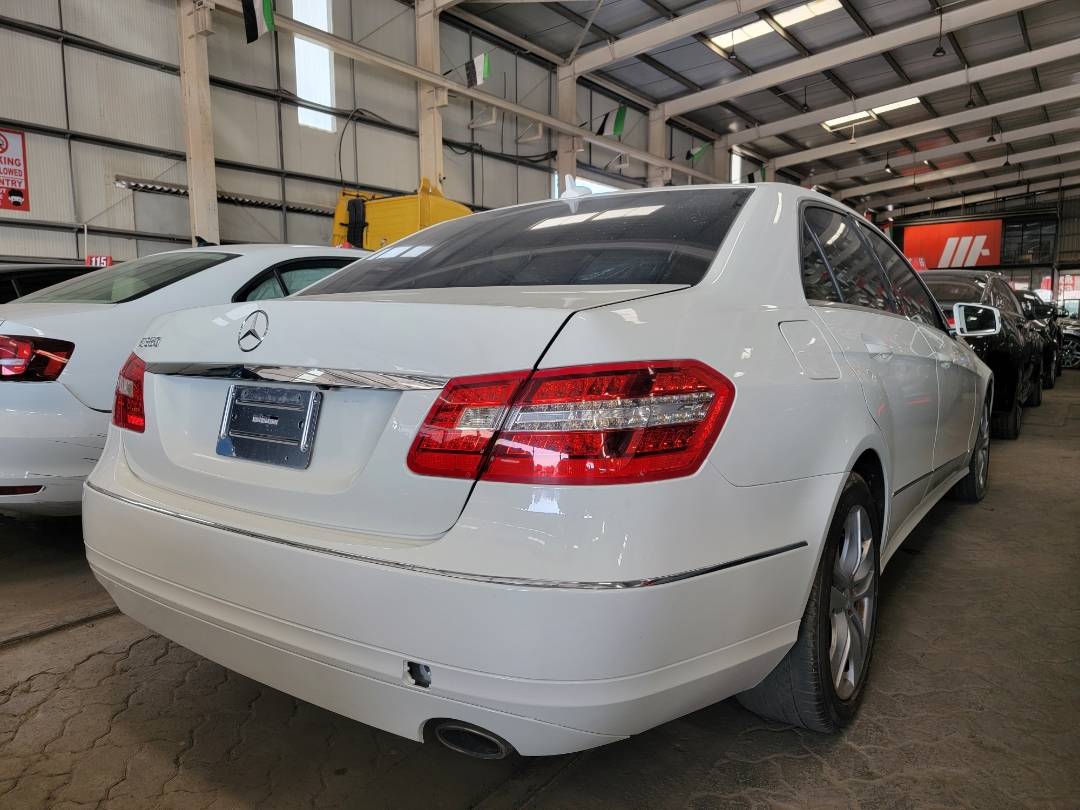2011 MERCEDES BENZ E 350 — 170866 Miles — Lot A466126 - Marhaba Auctions Used Cars - Image 3