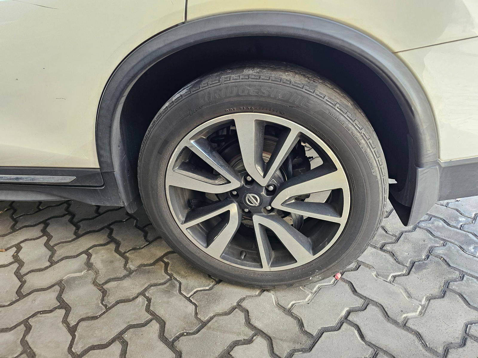 NISSAN ROGUE 2017 - Marhaba Auction Used Cars - Image 11