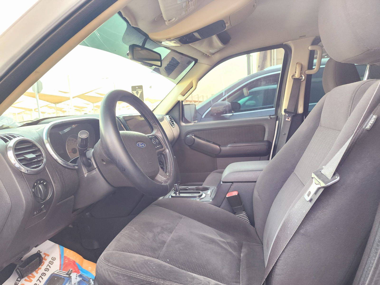 2010 FORD EXPLORER — 356013 KM — Lot UB01450 — Souq - Marhaba Auctions Used Cars - Image 8