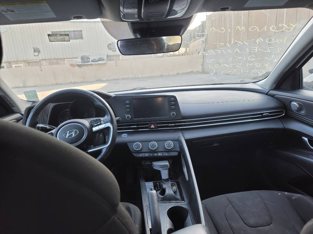 2022 HYUNDAI ELANTRA — 139745 KM — Lot NU215307 — Main - Marhaba Auctions Used Cars - Image 8
