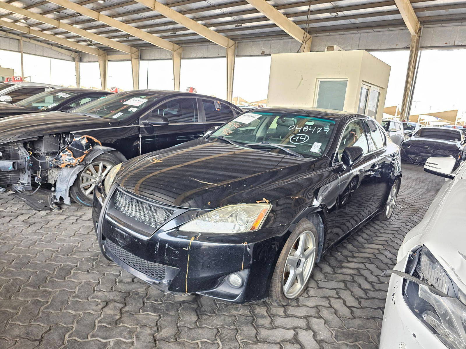 2011 LEXUS IS 250 — 173182 Miles — Lot 41947968 — Souq - Marhaba Auctions Used Cars - Image 5