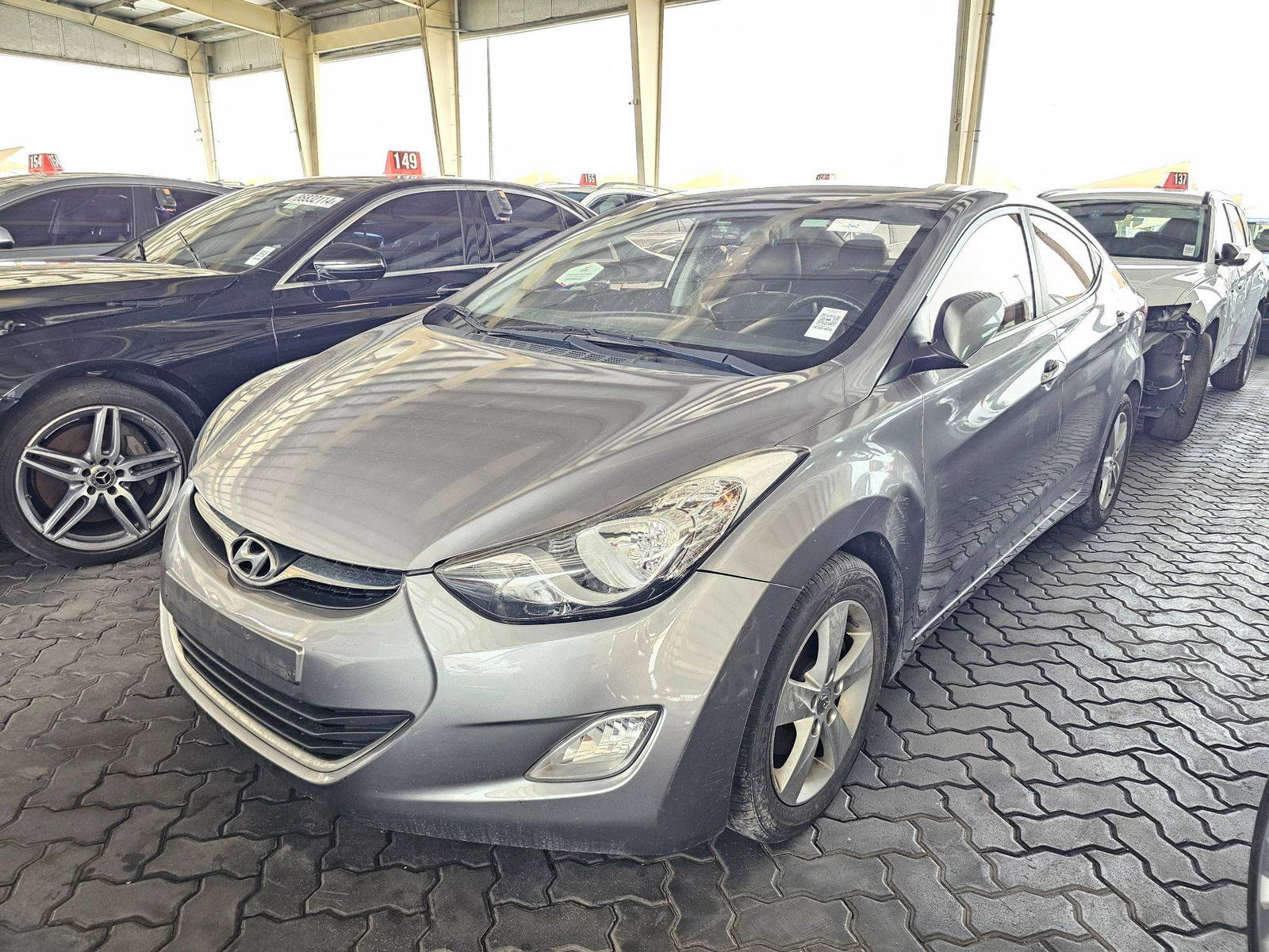 2011 HYUNDAI AVANTE — 186544 KM — Lot 083240 — Souq - Marhaba Auctions Used Cars - Image 5