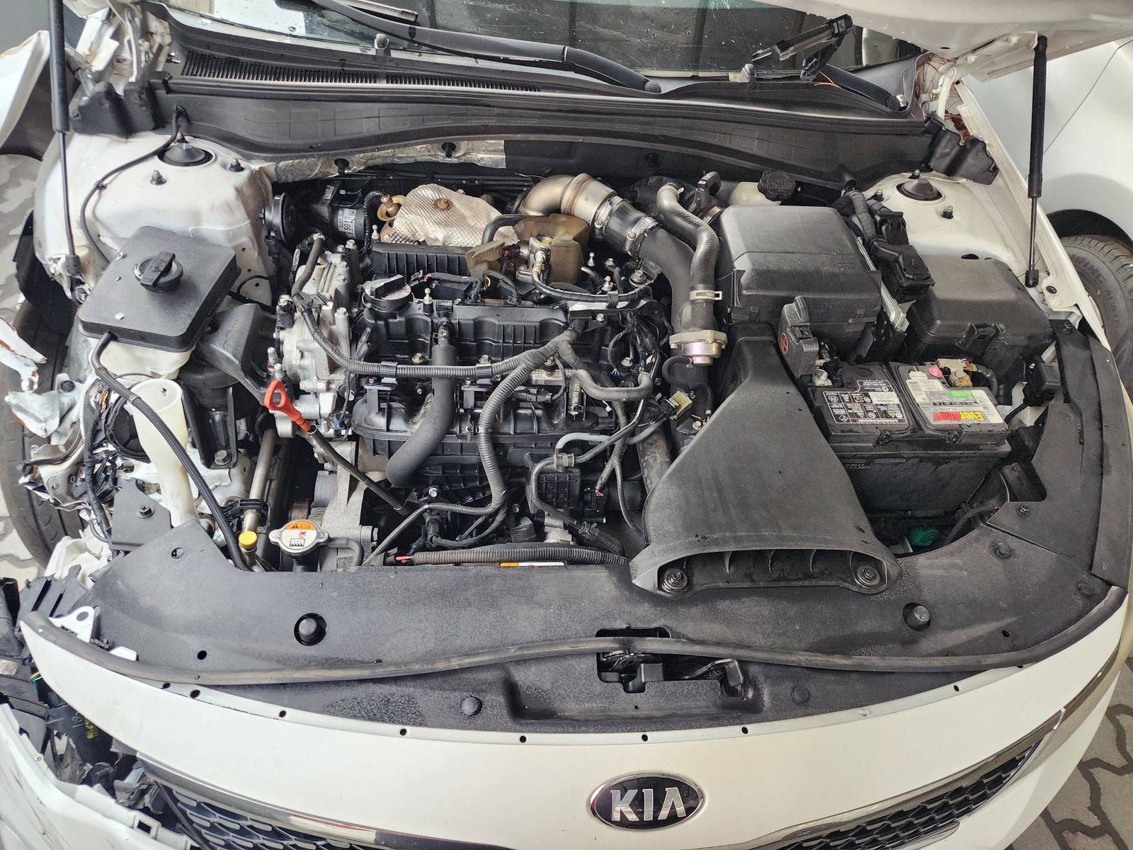 2016 KIA OPTIMA — 180275 Miles — Lot 215487 — Souq - Marhaba Auctions Used Cars - Image 9