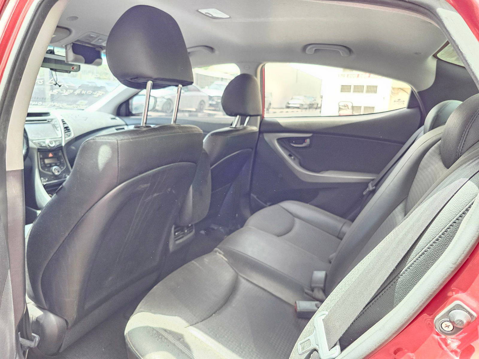 2014 HYUNDAI AVANTE — 75226 KM — Lot 068406 — Souq - Marhaba Auctions Used Cars - Image 6