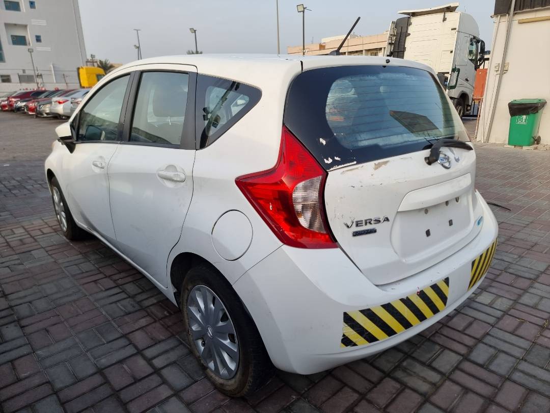 2015 NISSAN VERSA NOTE — 179748 Miles — Lot 125487 — Souq - Marhaba Auctions Used Cars - Image 5