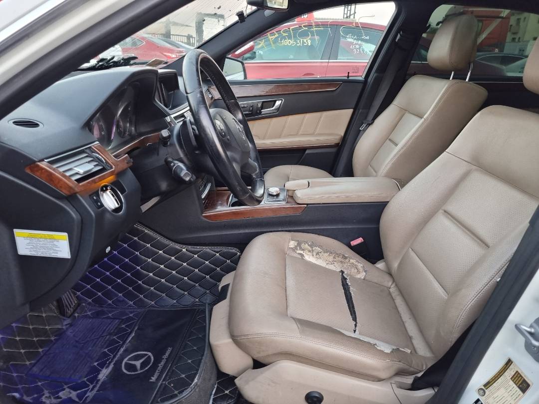 2010 MERCEDES BENZ E 350 — 184833 Miles — Lot 124578 — Souq - Marhaba Auctions Used Cars - Image 8