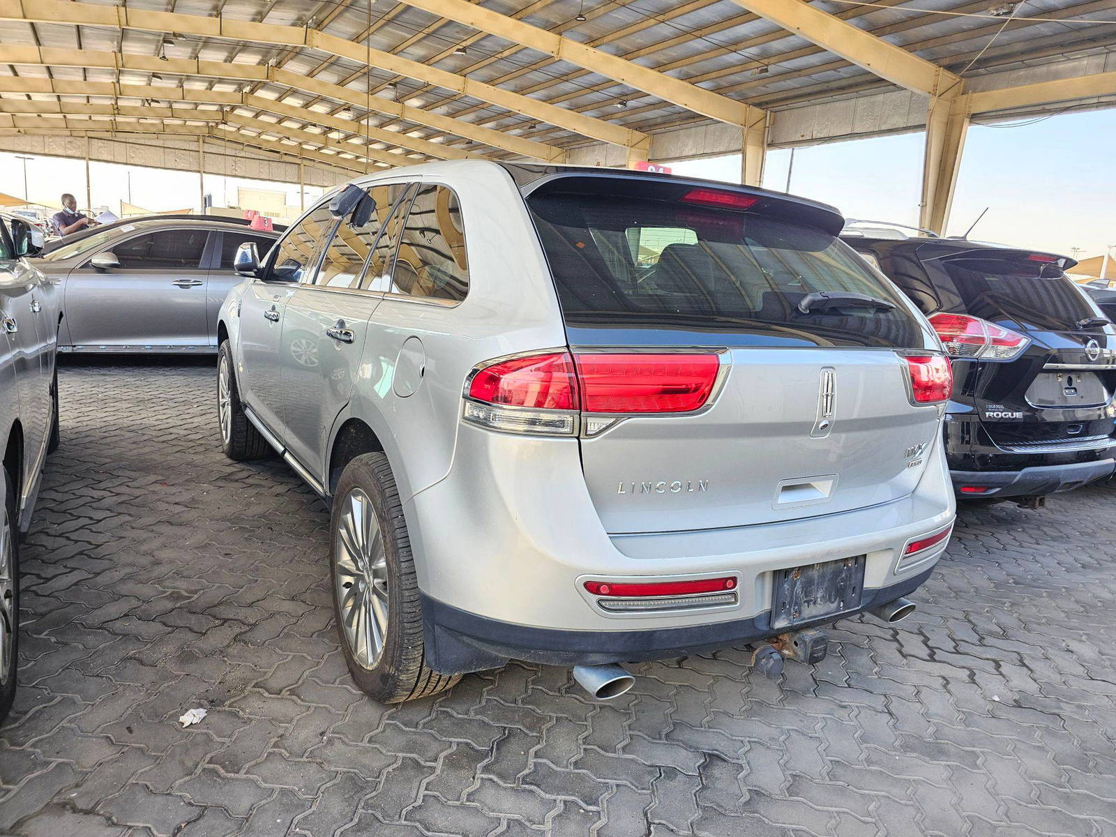 2013 LINCOLN MKX — 181036 KM — Lot L47148 — Souq - Marhaba Auctions Used Cars - Image 5