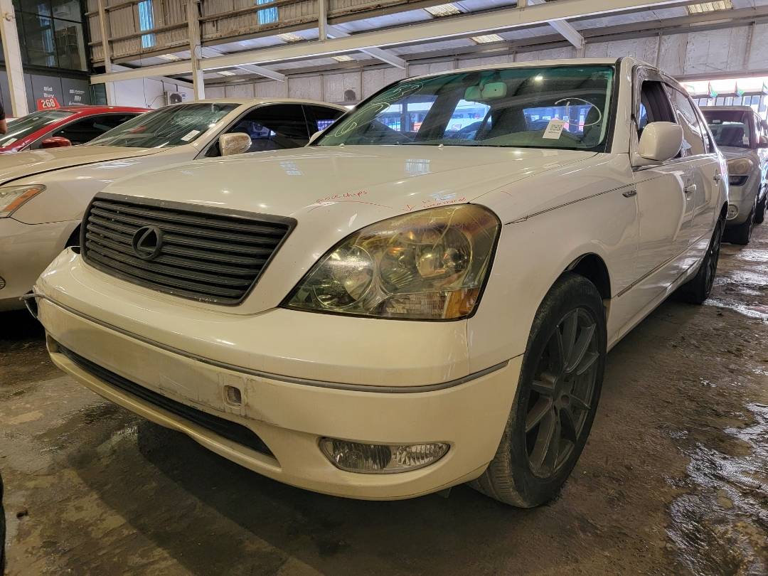 2001 LEXUS LS 430 — 198679 Miles — Lot 00117 — Main - Marhaba Auctions Used Cars - Image 5