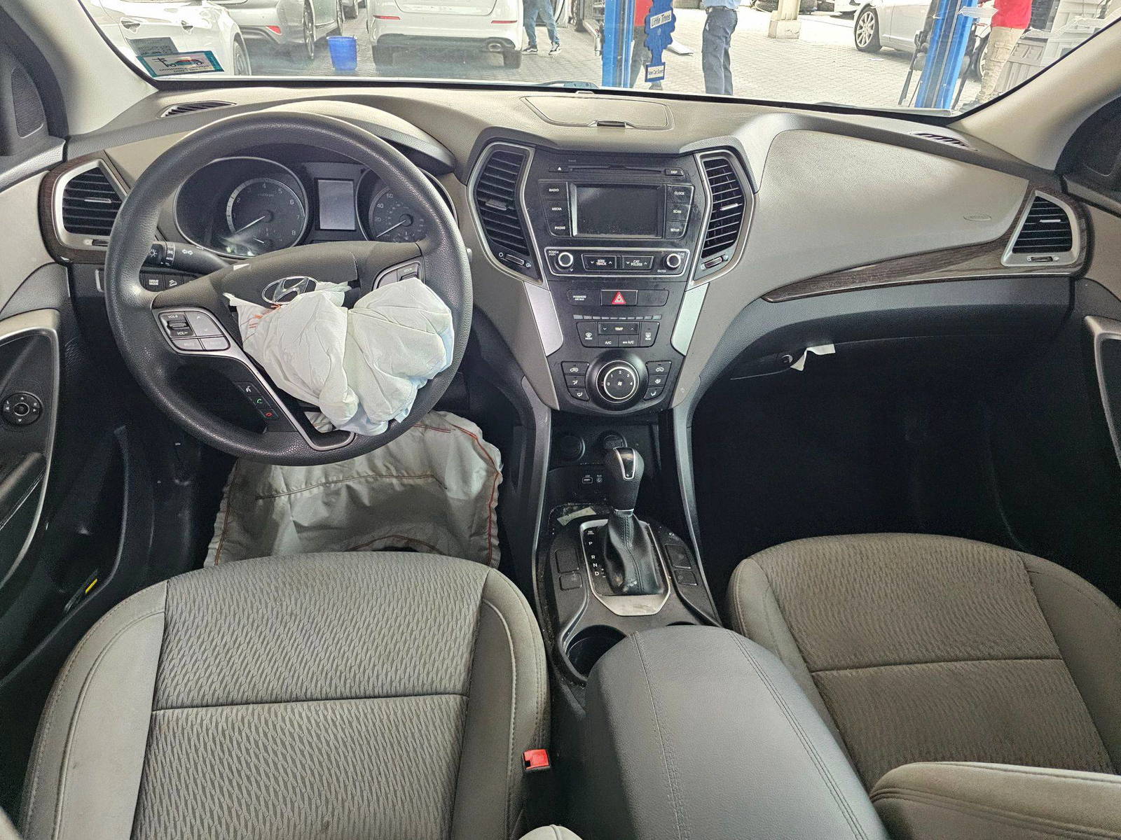 HYUNDAI SANTA FE 2017 - Marhaba Auction Used Cars - Image 7