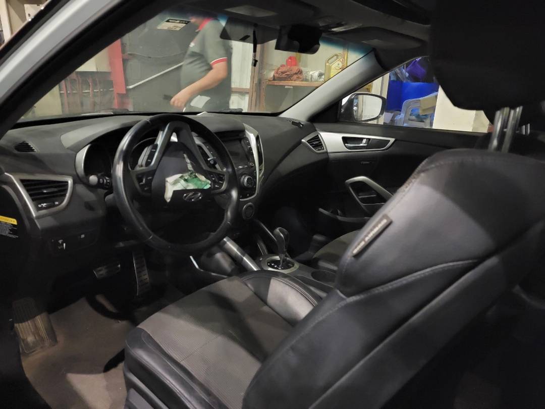 2015 HYUNDAI VELOSTER — 92620 Miles — Lot 225389 — Main - Marhaba Auctions Used Cars - Image 8
