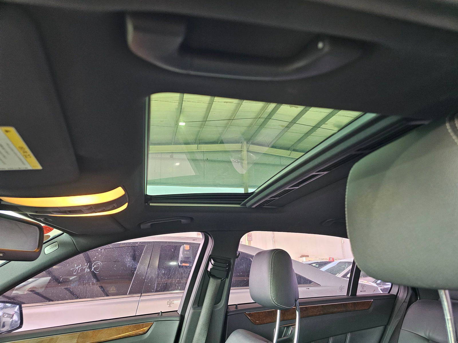 2016 MERCEDES BENZ E-300 — 159589 KM — Lot B4GB215456 — Souq - Marhaba Auctions Used Cars - Image 8