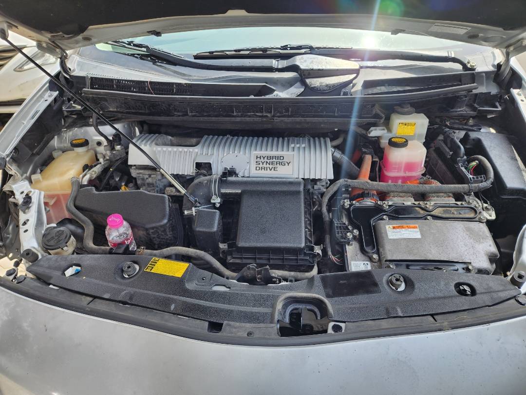 2012 TOYOTA PRIUS — 223407 Miles — Lot 27665 — Souq - Marhaba Auctions Used Cars - Image 12