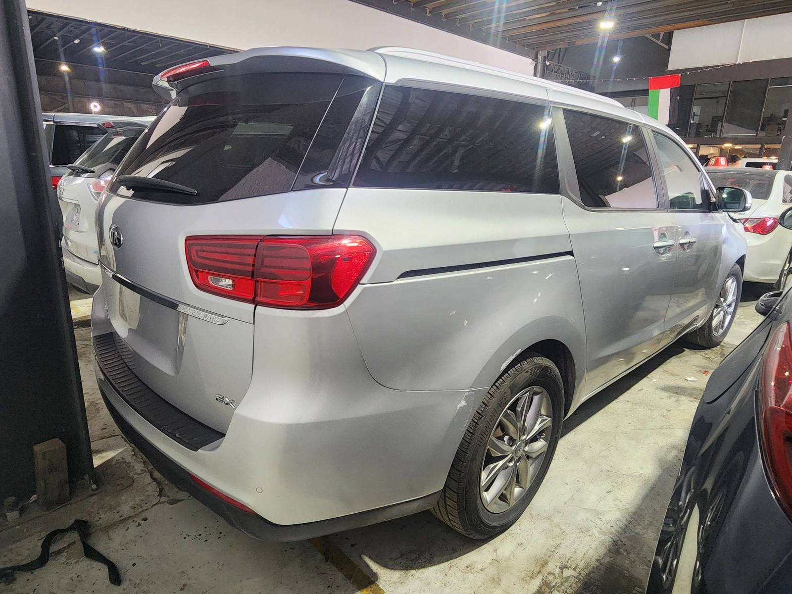 2019 KIA SEDONA — 90240 Miles — Lot 43003836 — Main - Marhaba Auctions Used Cars - Image 5