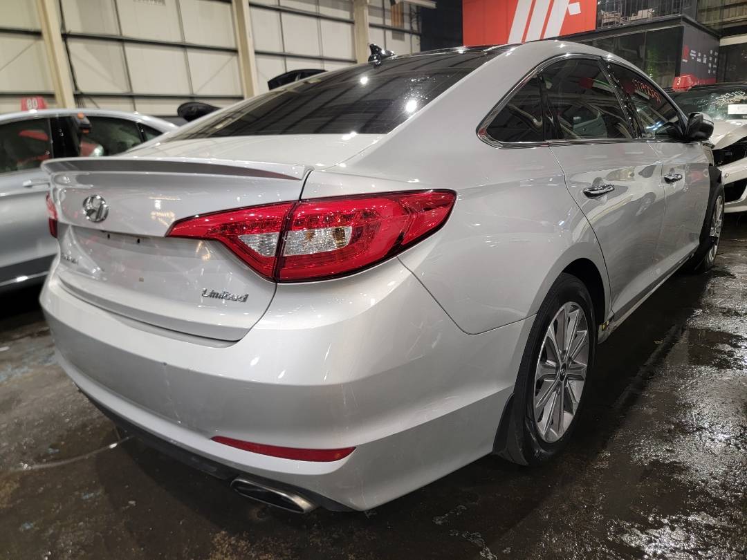 2016 HYUNDAI SONATA — 157837 Miles — Lot 37792237 - Marhaba Auctions Used Cars - Image 4