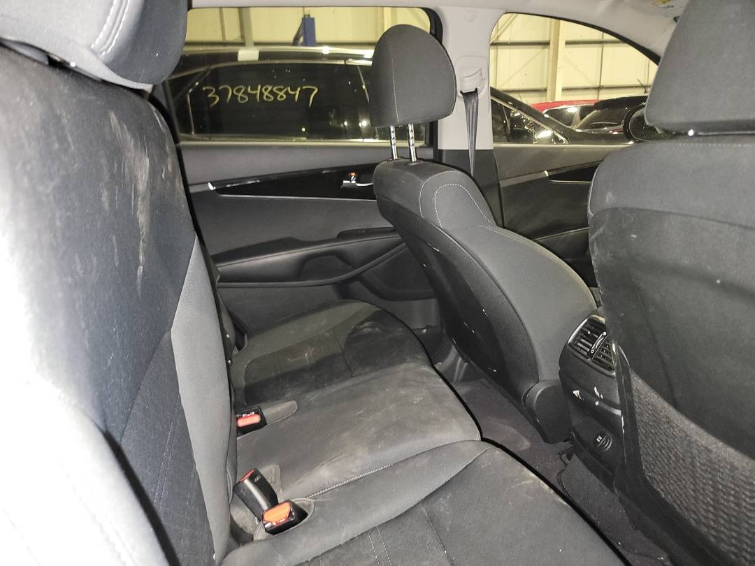 2020 KIA SORENTO — 164992 Miles — Lot 72518753 - Marhaba Auctions Used Cars - Image 5