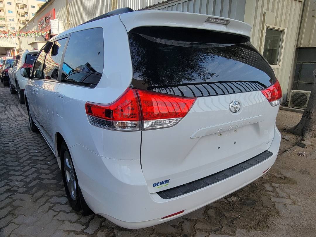 2014 TOYOTA SIENNA — 118816 Miles — Lot 0ES510913 — Main - Marhaba Auctions Used Cars - Image 3