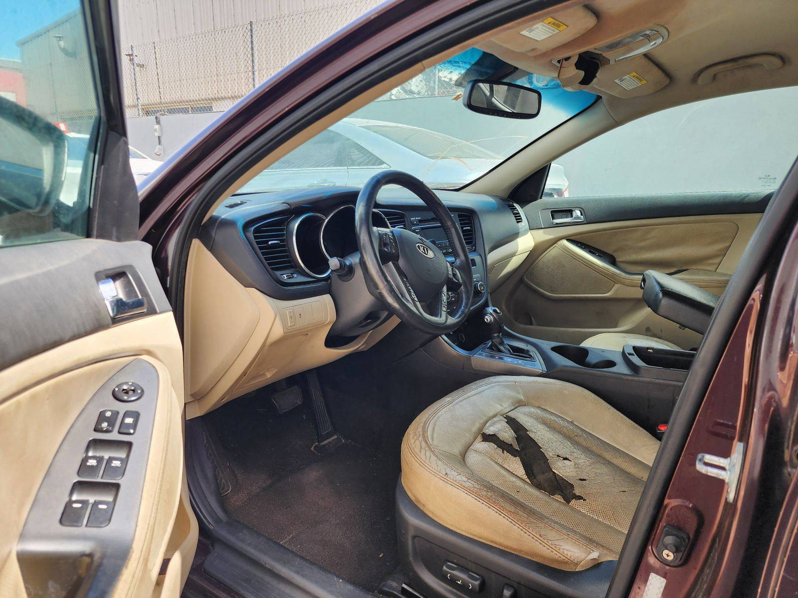2011 KIA OPTIMA — 177804 Miles — Lot 84805214 — Al Quoz - Marhaba Auctions Used Cars - Image 8