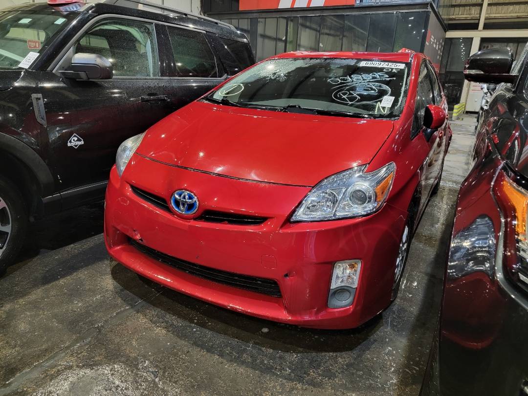 2010 TOYOTA PRIUS — 196402 Miles — Lot 69097425 — Main - Marhaba Auctions Used Cars - Image 4