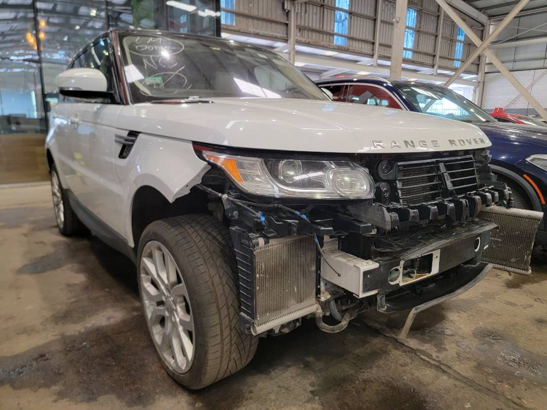 2016 LAND ROVER RANGE ROVER — 91630 Miles — Lot 8GA645470 — Main - Marhaba Auctions Used Cars - Image 4