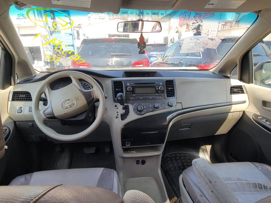 2011 TOYOTA SIENNA — 195834 Miles — Lot 3844 — Main - Marhaba Auctions Used Cars - Image 7